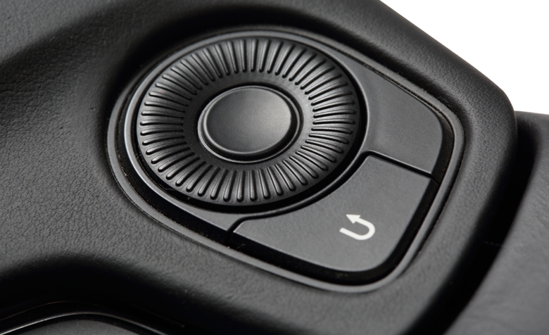 Haptic & Non-Haptic Steering Wheel remocon Switch full view