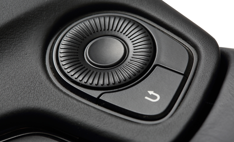Haptic & Non-Haptic Steering Wheel remocon Switch full view